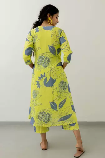 Yellow printed viscosee kurtaset