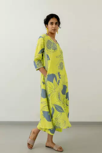 Yellow printed viscosee kurtaset