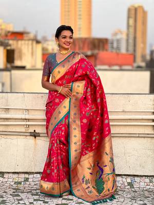 Pink soft silk blend wevon paithani meenakari ceremonial saree 4
