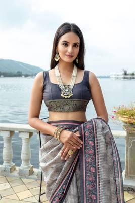 woven soft silk blend saree in grey with print work 4