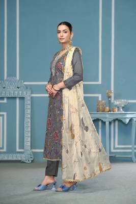 Grey viscosee organza fabric printed with embroidery and hand work festive salwar kameez 3
