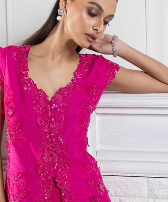 Fuchsia bloom ensemble 2