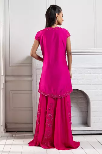Fuchsia bloom ensemble