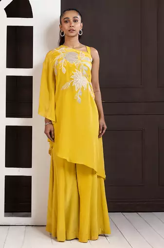 Marigold elegance floral set