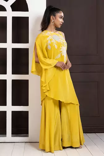 Marigold elegance floral set