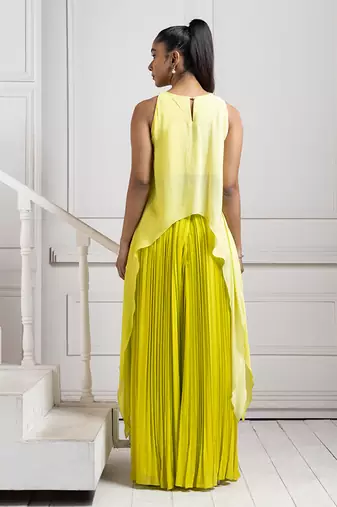 Sunlit cascade asymmetric set
