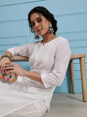 Hand embroidered white cotton lucknowi chikankari straight kurta 6