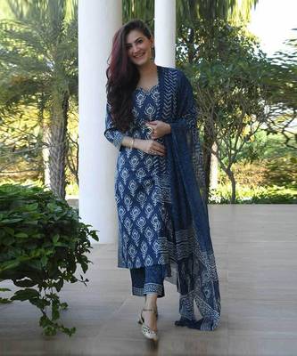 Women's rayon printed designer ethnic blue kurti with pant & dupatta set 6