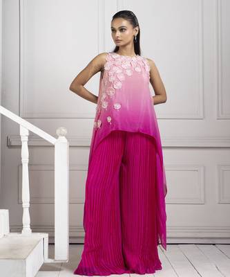 Rosy cascade asymmetric set 1