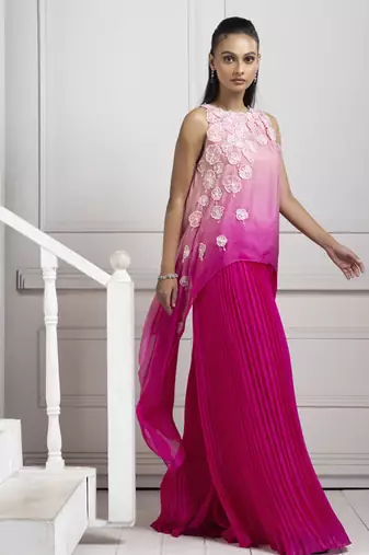 Rosy cascade asymmetric set
