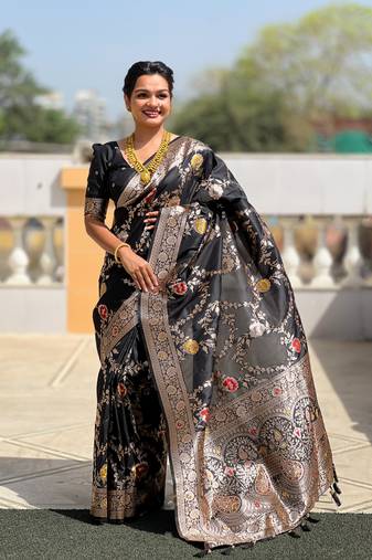 Soft Silk Blend saree with zari weaving meenakari design