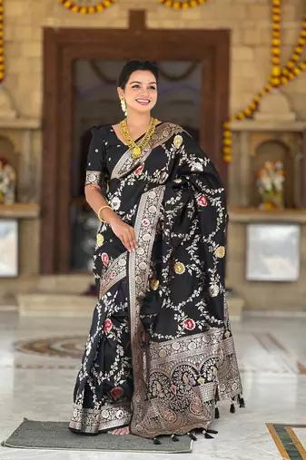 Soft Silk Blend saree with zari weaving meenakari design