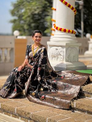 Soft Silk Blend saree with zari weaving meenakari design 4