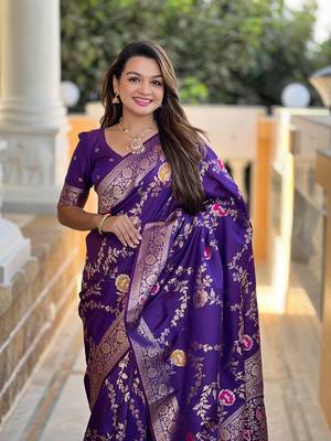 Soft Silk Blend saree with zari weaving meenakari design 2