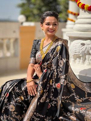 Soft Silk Blend saree with zari weaving meenakari design 5