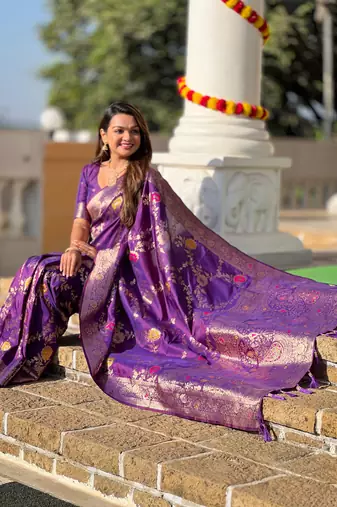 Soft Silk Blend saree with zari weaving meenakari design