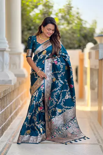 Soft Silk Blend saree with zari weaving meenakari design
