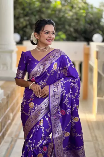 Soft Silk Blend saree with zari weaving meenakari design