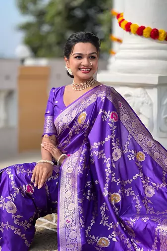 Soft Silk Blend saree with zari weaving meenakari design