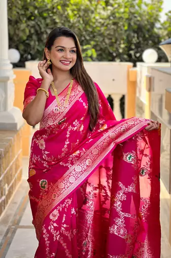 Soft Silk Blend saree with zari weaving meenakari design