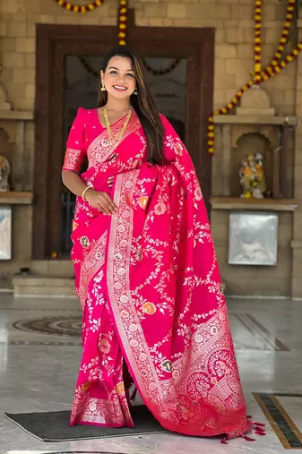 Soft Silk Blend saree with zari weaving meenakari design