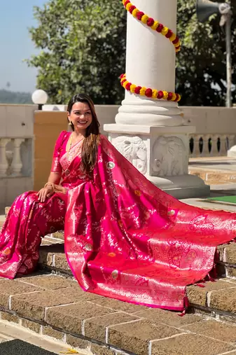 Soft Silk Blend saree with zari weaving meenakari design