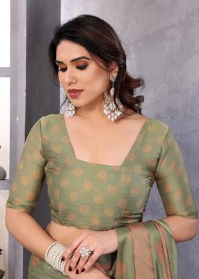 Poly chiffon pista printed saree with blouse piece 5