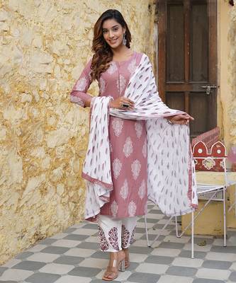 women mauve paisley straight kurta palazzo and dupatta set 1