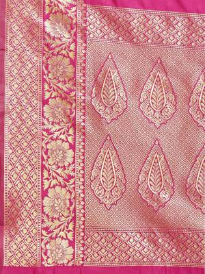 Hot pink silk blend jacquard woven golden zari ethnic motifs rich pallu banarasi style saree 5