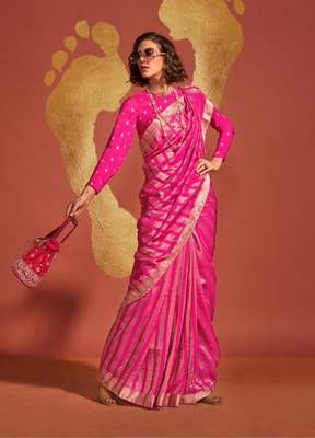 Magenta weaving zari viscose saree 2