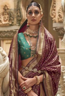 Banarasi silk blend jacquard work saree in magenta 2