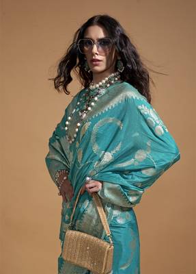 Weaving silk blend saree in aqua blue 2
