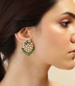 Glistening crest stud earrings