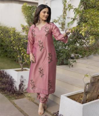 Light pink embroidered chanderi kurta set 2