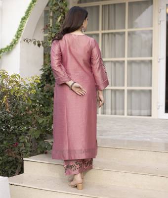 Light pink embroidered chanderi kurta set 3
