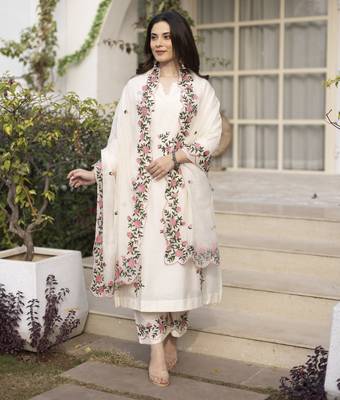 White embroidered chanderi kurta set 1