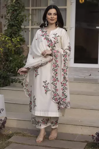 White embroidered chanderi kurta set