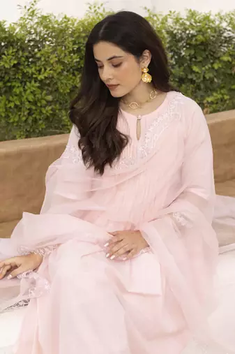 Light pink embroidered chanderi kurta set