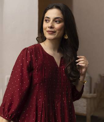 Maroon embroidered chanderi kurta set 5