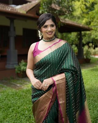 Dark Green silk blend sarees with blouse 2