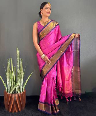 Magenta & navy blue cotton silk saree 3