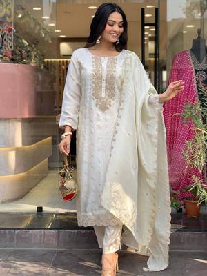 Off white pure viscose jacquard heavy thread embroidery with jacquard work kurta pant set 2