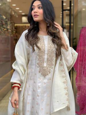 Off white pure viscose jacquard heavy thread embroidery with jacquard work kurta pant set 3