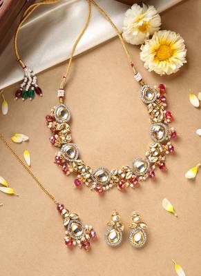 Multicolored Kundan Necklace Set with Earrings and Maang Tikka 1