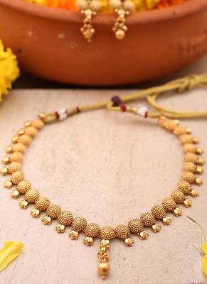 Gold-Plated Necklace Set with Earrings 7