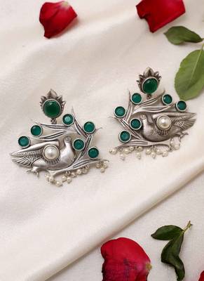 Bird Carved Earrings With Green Stone 7