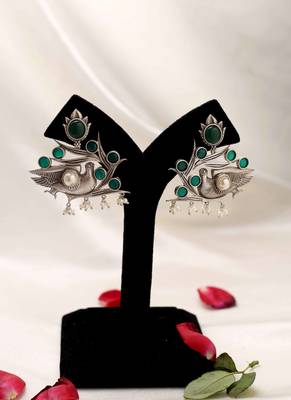 Bird Carved Earrings With Green Stone 8