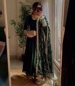 Green faux georgette embroidered kurta with & dupatta