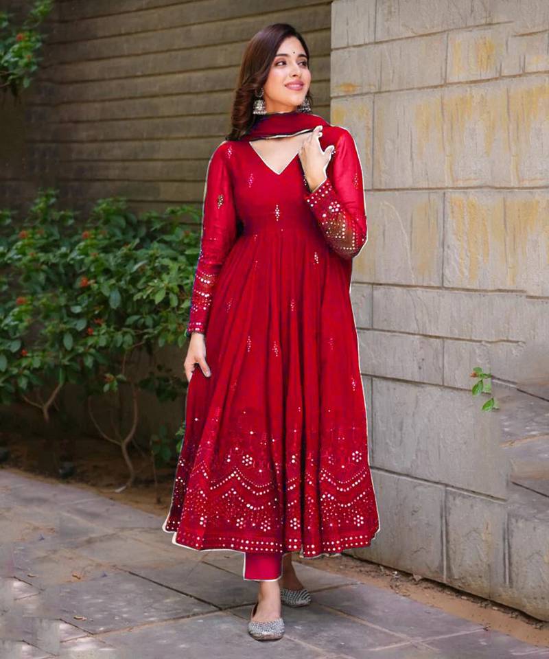 WHISPERING BREEZE GEORGETTE EMBROIDERED SUIT SET 