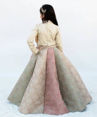 Golden embroidered lehenga set 2